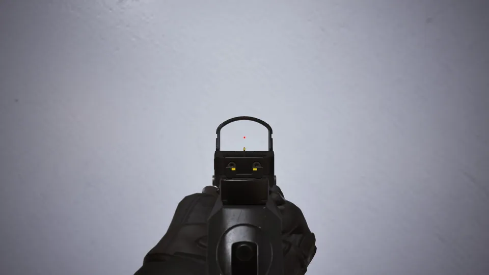Compact Reflector reticle in THE FINALS